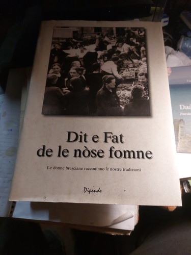 Lotto libri dialetto - in,