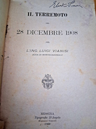 Libro storico terremoto - storico, terremoto"
